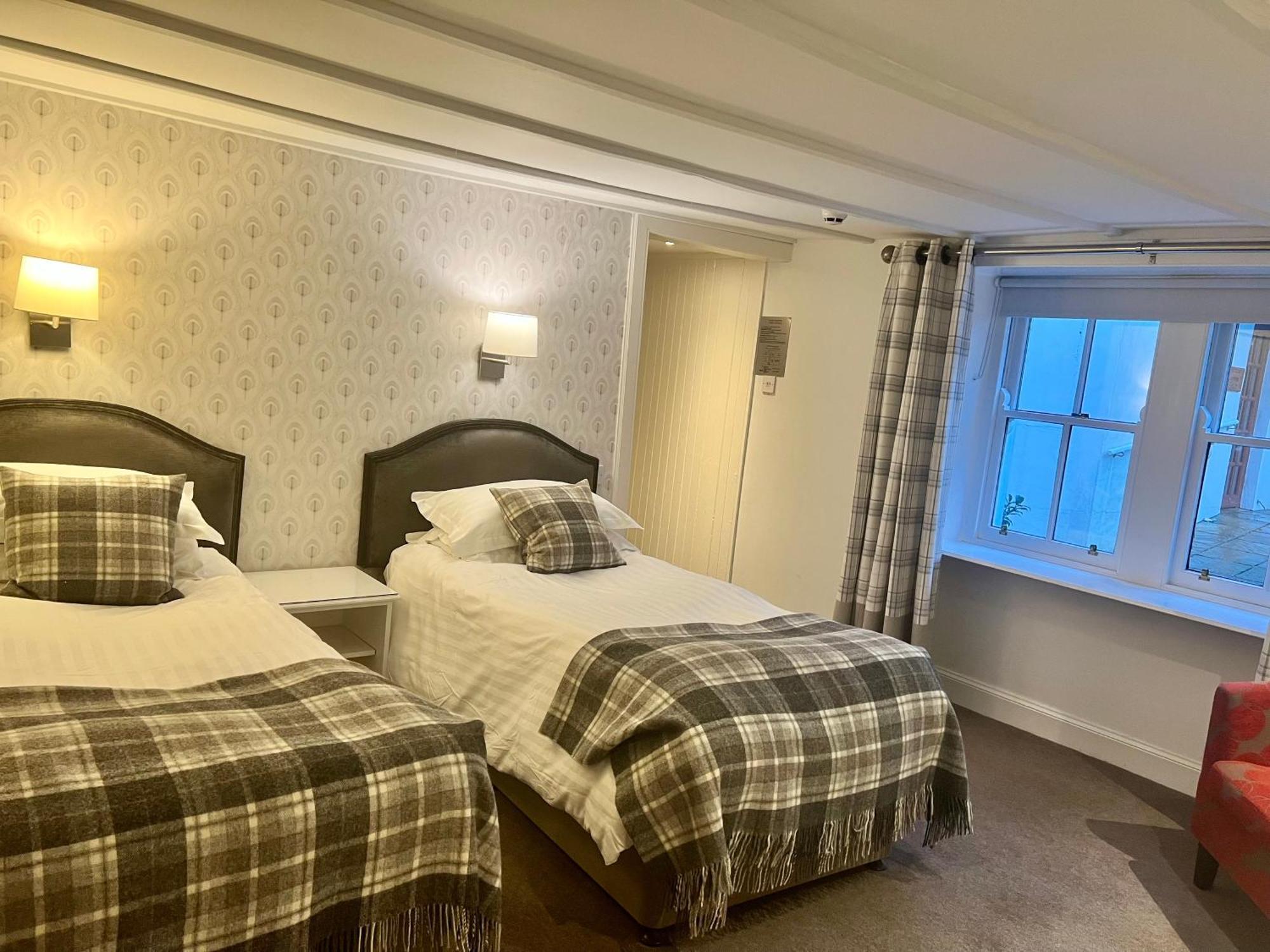 Selkirk Arms Hotel Kirkcudbright Zewnętrze zdjęcie