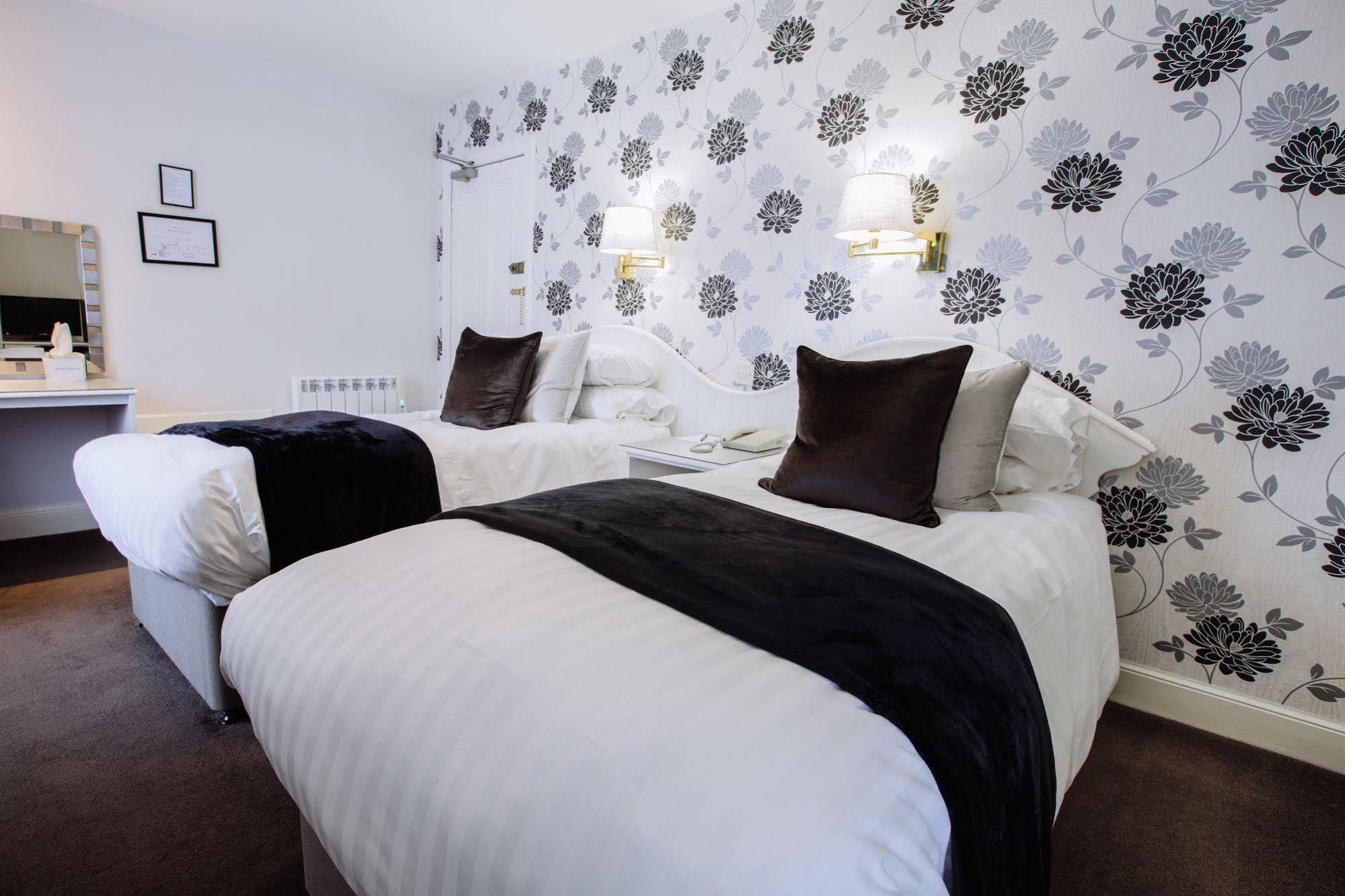 Selkirk Arms Hotel Kirkcudbright Zewnętrze zdjęcie